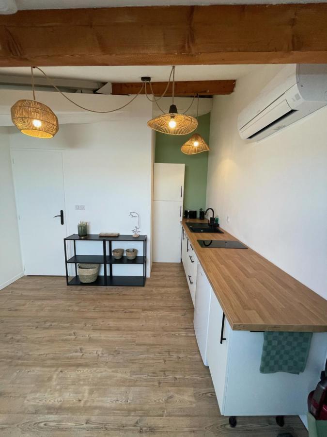 Chaleureux studio mansardé - cœur de ville de Sète Esterno foto